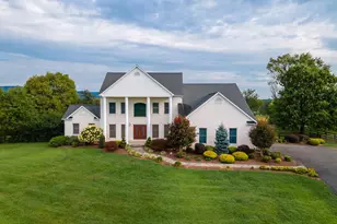 37796 Elizabeths Field Ln, Purcellville, VA 20132 - Photo 3