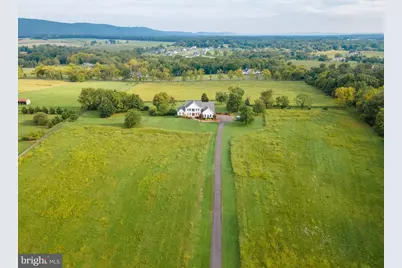 37796 Elizabeths Field Lane, Purcellville, VA 20132 - Photo 11