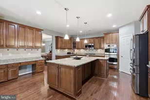 41684 Blue Grama Cir, Aldie, VA 20105 - Photo 9