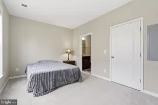 24682 Byrne Meadow Square, Aldie, VA 20105 - Photo 15