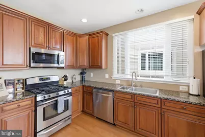 43905 Hickory Corner Terrace #105, Ashburn, VA 20147 - Photo 7