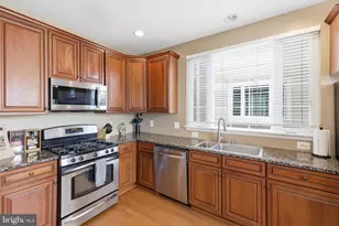 43905 Hickory Corner Terrace, Ashburn, VA 20147 - Photo 7