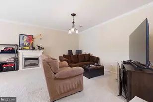 43905 Hickory Corner Terrace, Ashburn, VA 20147 - Photo 5