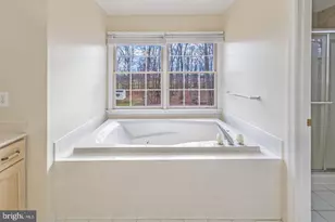 36767 Pelham Ct, Purcellville, VA 20132 - Photo 21