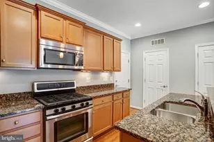 20638 Sibbald Square, Ashburn, VA 20147 - Photo 3