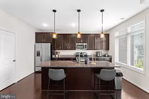 1518 Ribbon Limestone Terrace SE, Leesburg, VA 20175 - Photo 17