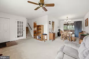 7 Red Wing Ct, Sterling, VA 20164 - Photo 13