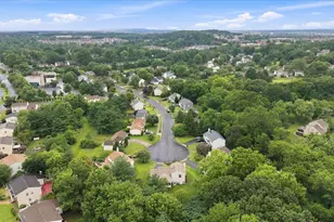 7 Red Wing Ct, Sterling, VA 20164 - Photo 3