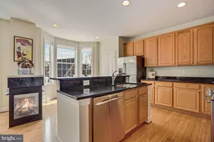 18488 Lanier Island Square, Leesburg, VA 20176 - Photo 17