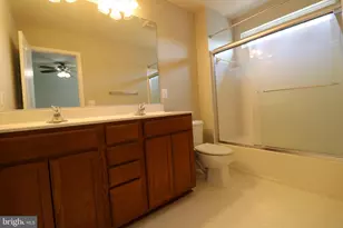 25585 Feltre Terrace, Chantilly, VA 20152 - Photo 15