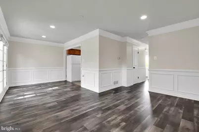 255 Meadows Lane NE, Leesburg, VA 20176 - Photo 3