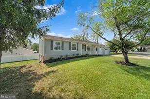 114 Birch St NE, Leesburg, VA 20176 - Photo 1