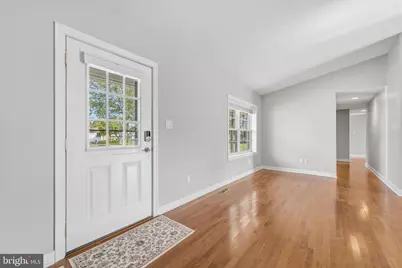 114 Birch Street NE, Leesburg, VA 20176 - Photo 5