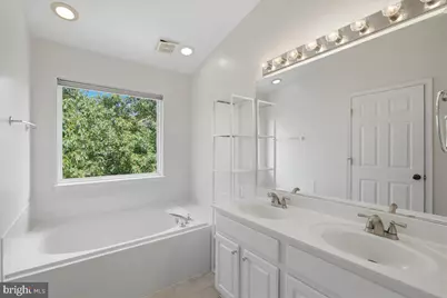 21760 Brondesbury Park Terrace, Sterling, VA 20166 - Photo 51