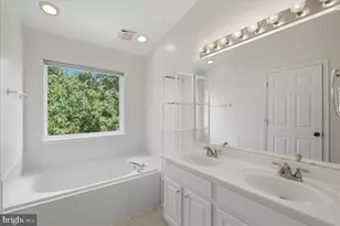 21760 Brondesbury Park Terrace, Sterling, VA 20166 - Photo 51