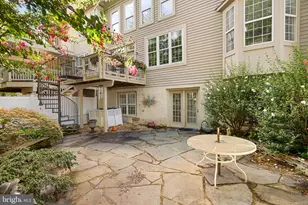 18417 Lanier Island Square, Leesburg, VA 20176 - Photo 5