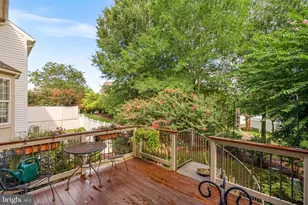 18417 Lanier Island Square, Leesburg, VA 20176 - Photo 3