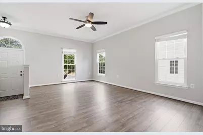 45598 Grand Central Square, Sterling, VA 20166 - Photo 3