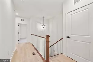 20912 Bluebird Sq, Sterling, VA 20165 - Photo 25