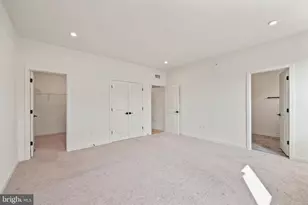20912 Bluebird Sq, Sterling, VA 20165 - Photo 19