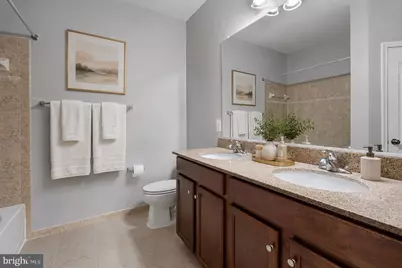 24546 Byrne Meadow Square, Aldie, VA 20105 - Photo 29