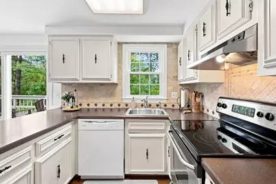 1205 Bradfield Drive SW, Leesburg, VA 20175 - Photo 15