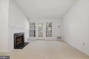 21009 Timber Ridge Terrace, Ashburn, VA 20147 - Photo 9