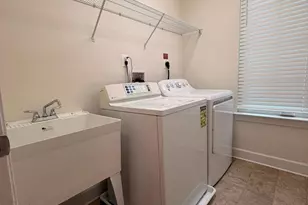22992 Brooksbank Square, Brambleton, VA 20148 - Photo 15