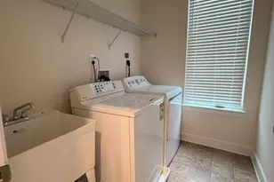22992 Brooksbank Square, Brambleton, VA 20148 - Photo 25