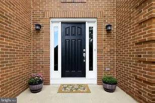 43312 Wayside Cir, Ashburn, VA 20147 - Photo 9