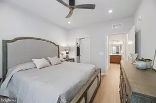 21610 Hawksbill High Cir, Sterling, VA 20164 - Photo 19