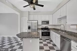 43028 Golf View Dr, Chantilly, VA 20152 - Photo 3