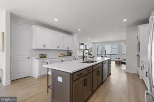 42231 Shining Star Sq, Ashburn, VA 20148 - Photo 5