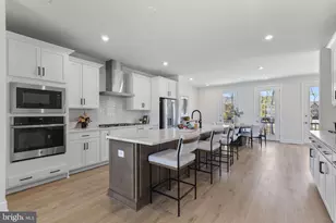 42231 Shining Star Sq, Ashburn, VA 20148 - Photo 3