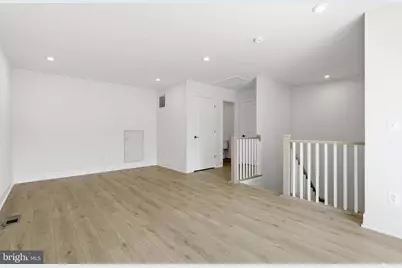 42200 Shining Star Square, Brambleton, VA 20148 - Photo 15