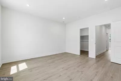 42200 Shining Star Square, Brambleton, VA 20148 - Photo 11