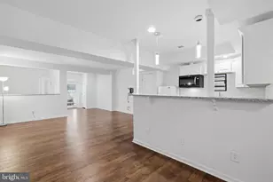 25209 Eisenhower Dr, Chantilly, VA 20152 - Photo 51