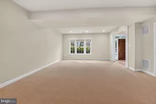 24949 Earlsford Dr, Chantilly, VA 20152 - Photo 3