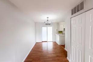 141 N Duke Dr, Sterling, VA 20164 - Photo 5