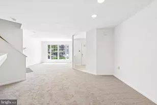 141 N Duke Dr, Sterling, VA 20164 - Photo 15