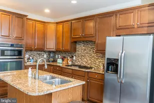 25095 Croxley Green Square, Aldie, VA 20105 - Photo 11