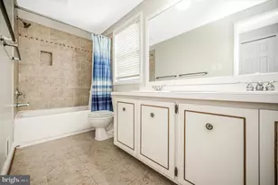 108 Plum Tree Ct, Sterling, VA 20164 - Photo 35