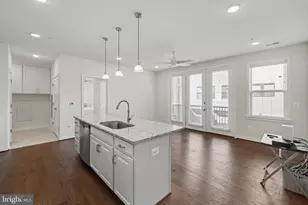43091 Wynridge Dr, Broadlands, VA 20148 - Photo 9