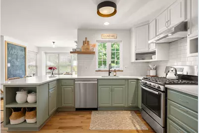 17276 Magic Mountain Drive, Round Hill, VA 20141 - Photo 3
