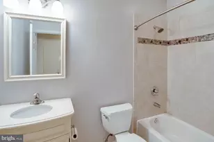 42100 Porch Light Dr, Aldie, VA 20105 - Photo 11