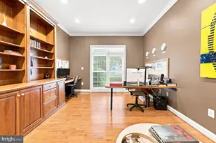 25717 Summerbank Ct, Chantilly, VA 20152 - Photo 19