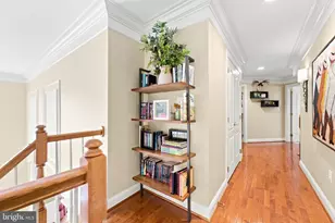25717 Summerbank Ct, Chantilly, VA 20152 - Photo 49