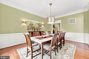 25717 Summerbank Ct, Chantilly, VA 20152 - Photo 11