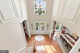 25717 Summerbank Ct, Chantilly, VA 20152 - Photo 9