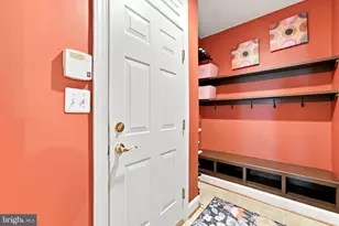 25717 Summerbank Ct, Chantilly, VA 20152 - Photo 33